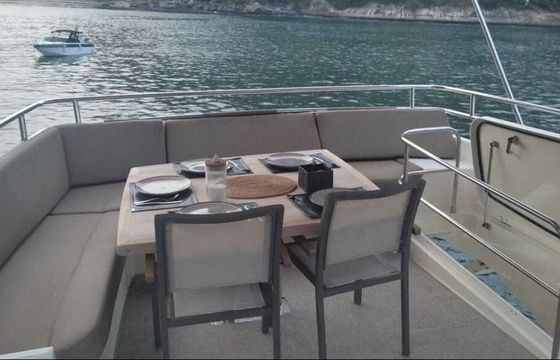 Motorboat PRESTIGE 60 FLY 600hp
