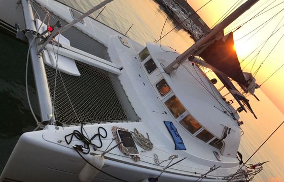 Catamaran LAGOON 380 MIRAGUA 12m
