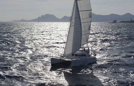 Catamaran LAGOON 380 MIRAGUA 12m