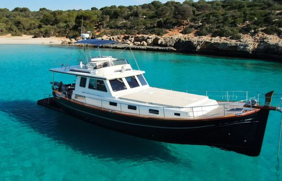 Motorboat MENORQUIN 16 mts. 740hp