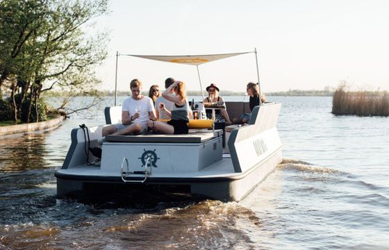 Motorboat Qrafter e-Lounger 650