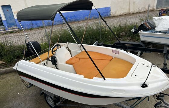 Boat without licence  Compass 400GT 15hp