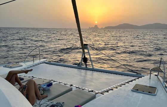 Catamaran Fountaine Pajot Helia 44 13.5m