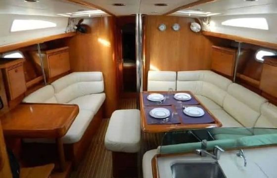 Sailboat Jeanneau Sun Odyssey 43 13.21m