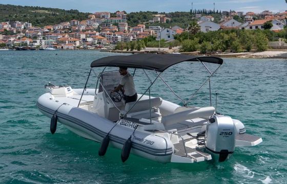 RIB Italy Marlin 790 250hp