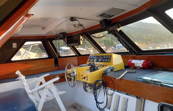 Catamaran Beneteau Patrol 690 16.5m