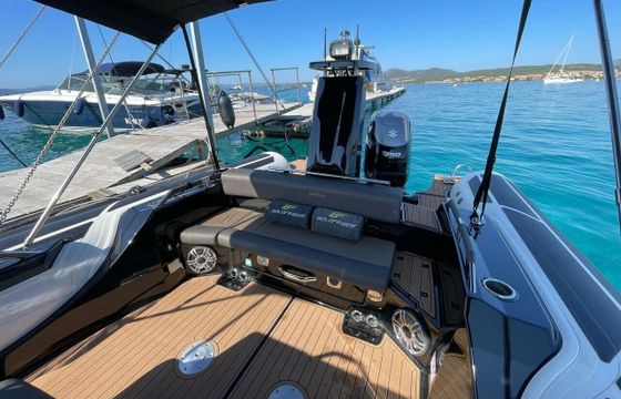 Motorboat BRIG Eagle 10 700hp