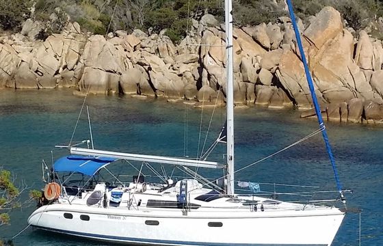Sailboat Hunter 376 11.2m