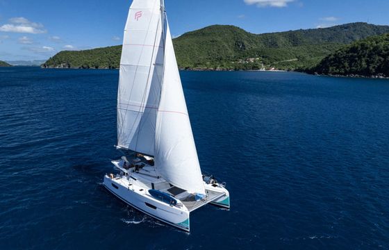 Catamaran ELBA 45 (1 MASTER + 2 CAB + 1 / 3 SDB) 13m
