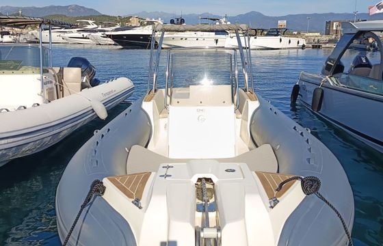 RIB Cantieri capelli tempest 775 300hp