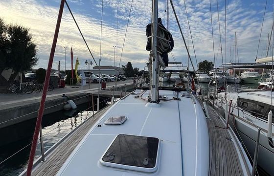 Sailboat Jeanneau Sun Odyssey 42i 12.85m