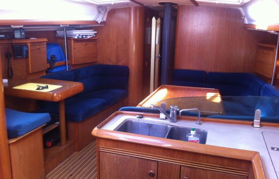 Sailboat JEANNEAU SUN ODYSSEY 43 13.2m