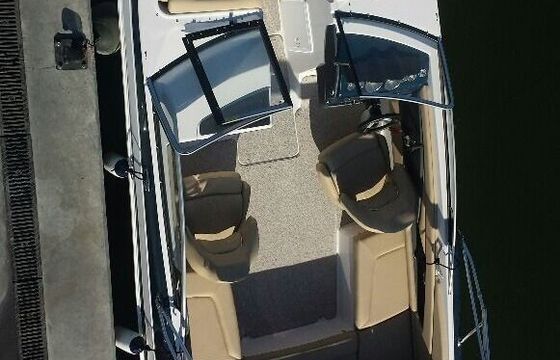 Motorboat Glastron GT 245 300hp