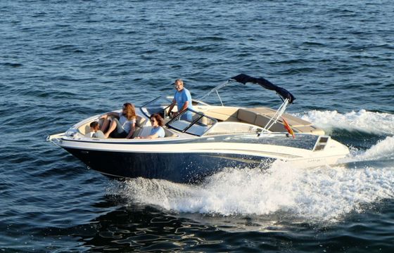 Motorboat Glastron GT 245 300hp
