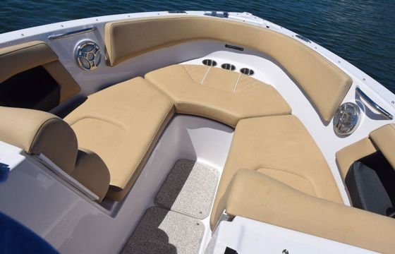 Motorboat Glastron GT 245 300hp