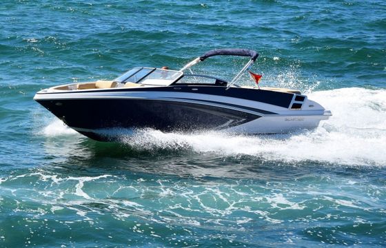 Motorboat Glastron GT 245 300hp
