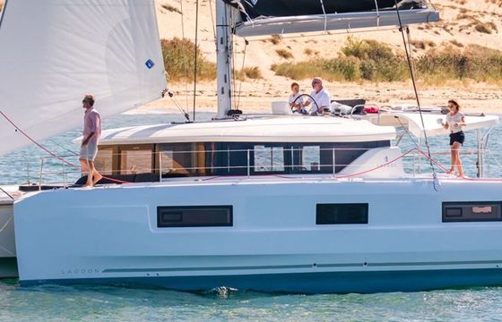Catamaran Lagoon 46 14m