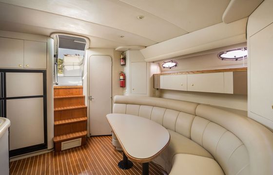 Motor yacht Cruisers Renovated 2023 852hp