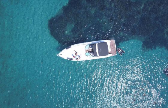 Motor yacht Cruisers Renovated 2023 852hp