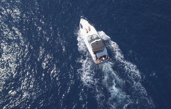 Motor yacht Cruisers Renovated 2023 852hp