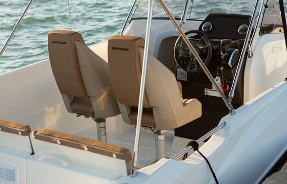 Motorboat Quicksilver Activ 675 Open 200hp