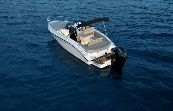 Motorboat Eolo 730HBS 200hp