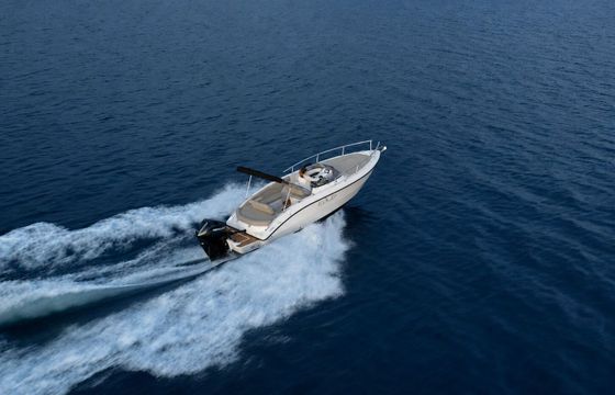 Motorboat Eolo 730HBS 200hp