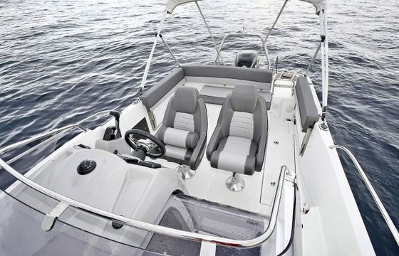 Motorboat Jeanneau Cap Camarat 7.5 Wa série 2 250hp
