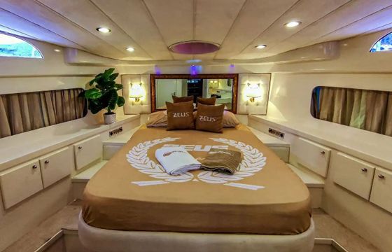 Motor yacht Custom Grey Bodrum Bays 500hp
