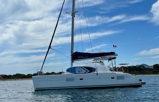 Catamaran Lagoon 380 11m