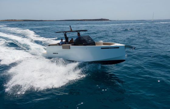 Motorboat De Antonio D28 400hp