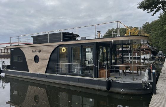 Houseboat Nautilus Hausboote Vagabund