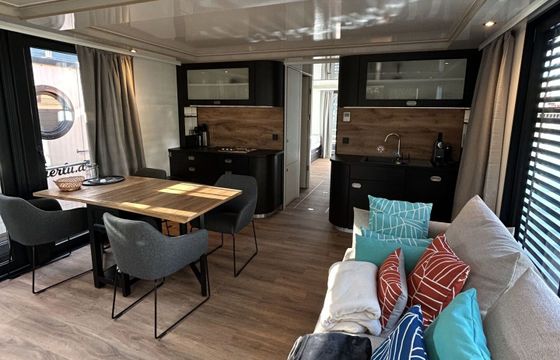 Houseboat Nautilus Hausboote Vagabund