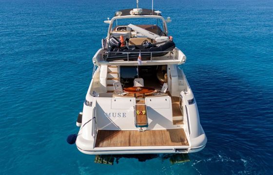 Motorboat Azimut 62 2300hp