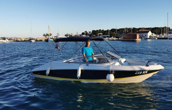 Motorboat REGAL 2000 240hp