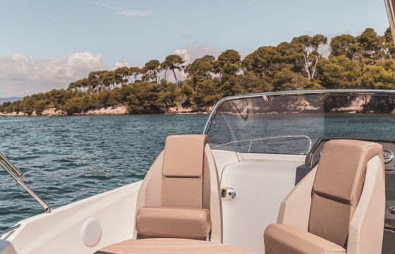 Motorboat Quicksilver Activ 605 Sundeck 150hp