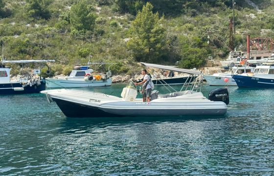 RIB Zar Formenti 75 300hp