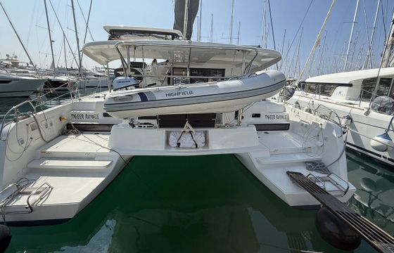 Catamaran Lagoon-Bénéteau Lagoon 42 - 4 + 2 cab. 12m
