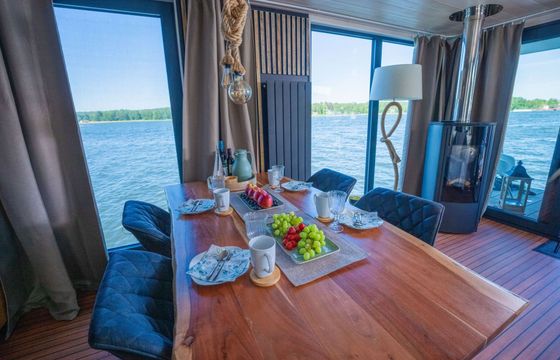 Houseboat WOMA D13