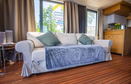 Houseboat WOMA D13