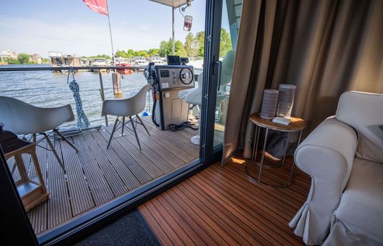 Houseboat WOMA D13