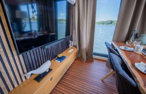 Houseboat WOMA D13