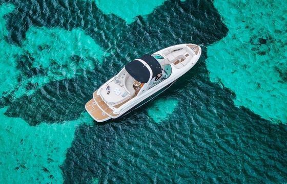 Motorboat Sea Ray 290 520hp