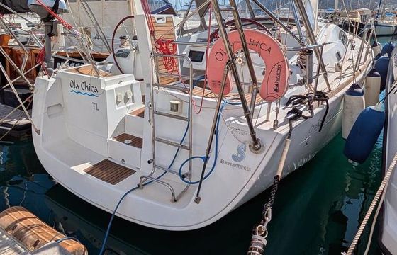 Sailboat Beneteau OCEANIS 40 11.82m