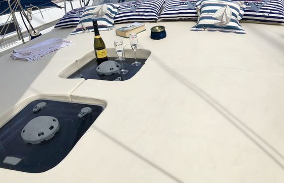 Sailboat Dufour yacht 450 grand large 14m