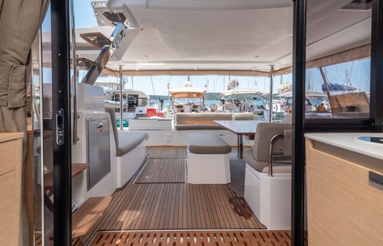 Catamaran Fountaine Pajot Fountaine Pajot Aura 51 15m