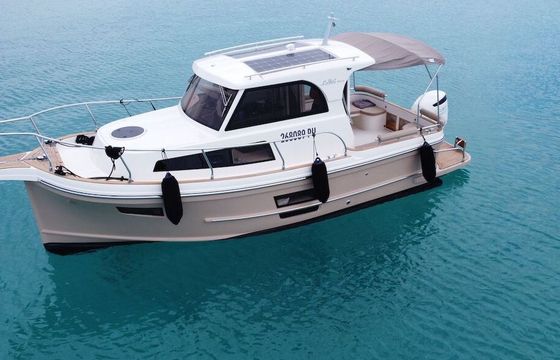 Motorboat Leidi 800R 300hp