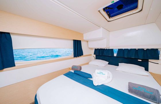 Catamaran Fountaine Pajot Helia 44 Evolution 13.3m