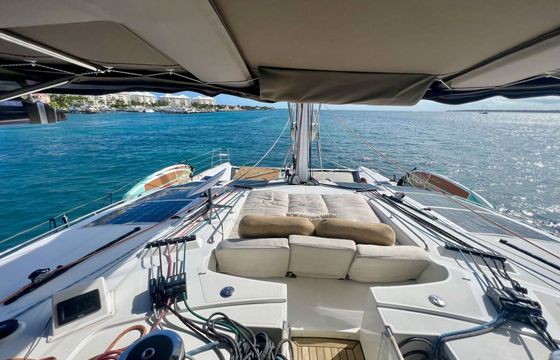 Catamaran Lagoon Lagoon 620 Essence 18.9m