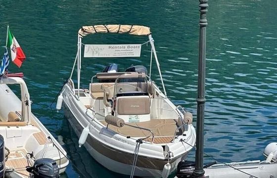 Motorboat Karel Ithaca 550 50hp